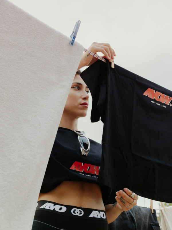 Camiseta AYOW Negra